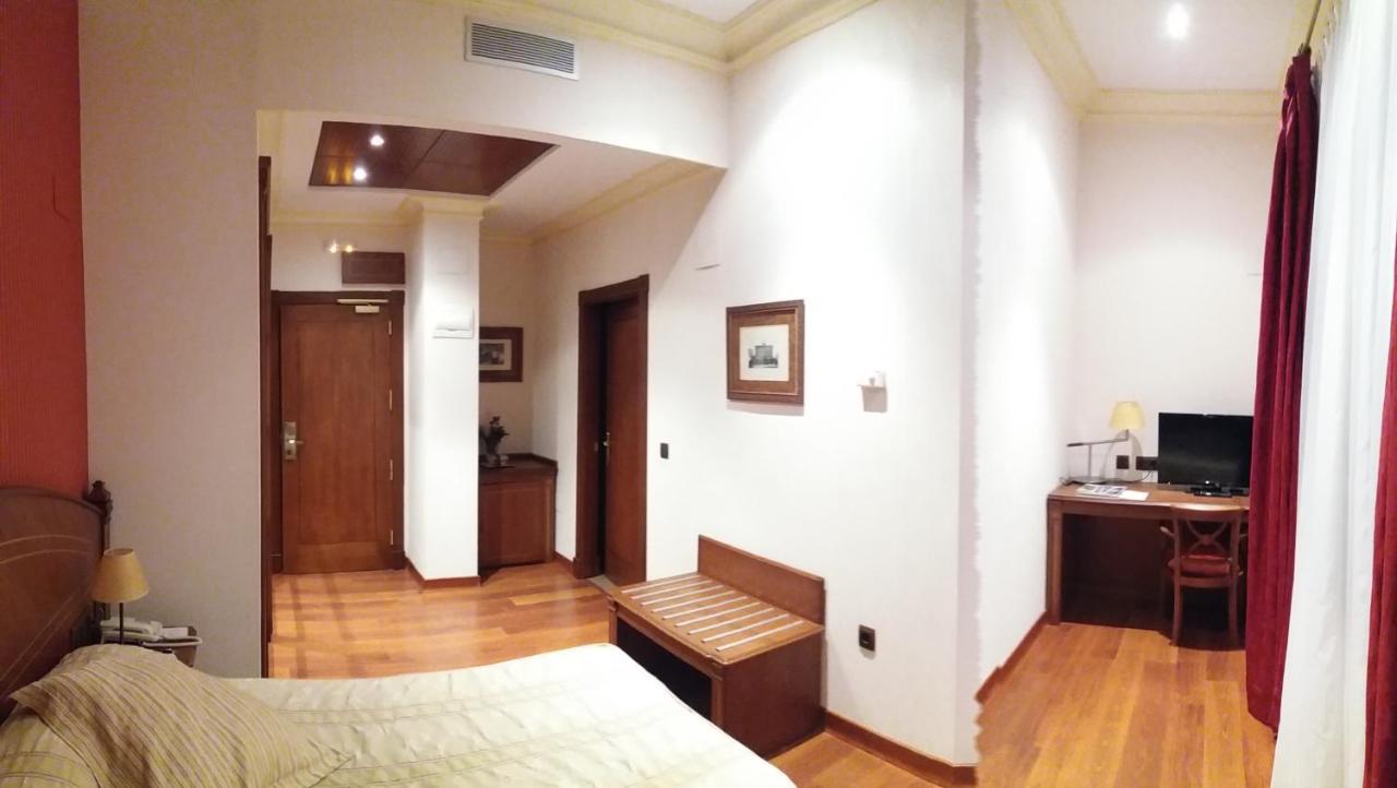 Hotel Palacio De La Magdalena Soto Del Barco Luaran gambar