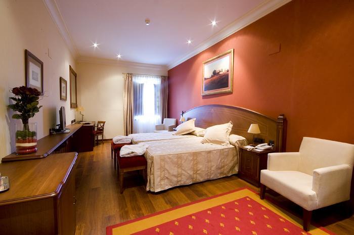 Hotel Palacio De La Magdalena Soto Del Barco Bilik gambar